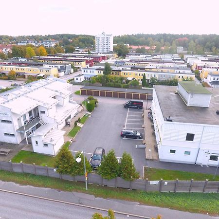 Staylong Hotell Täby Extérieur photo
